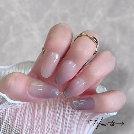 Dear.A シャインオンミーネイルカラーのクチコミ「くすみパープルが可愛すぎる💜
初心者さんも簡単に綺麗なグラデーションが出来ちゃうよ💕
How.....」(2枚目)