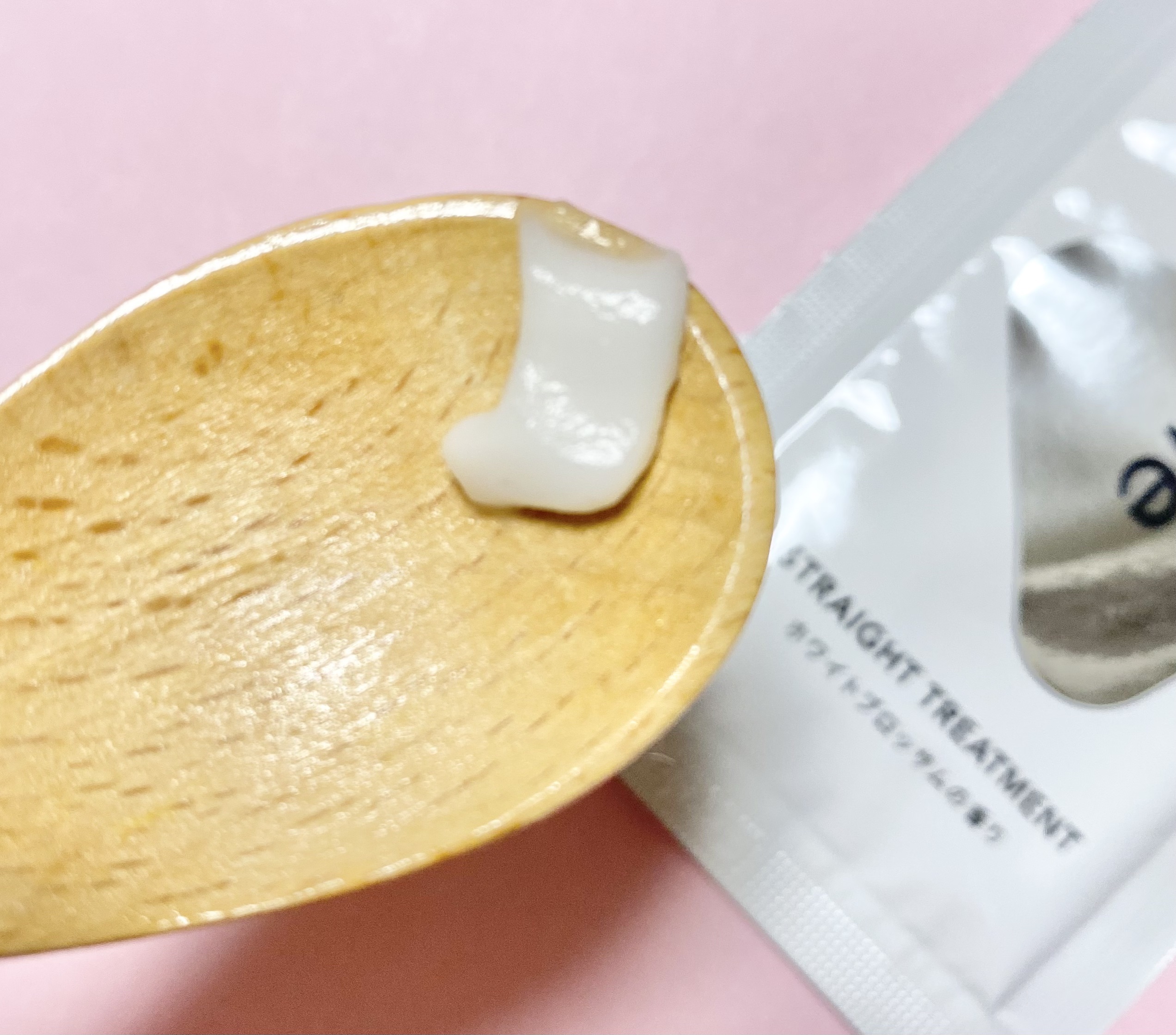 ストレートヘアオイル 2連サシェ/Straine/ヘアオイルを使ったクチコミ（3枚目）