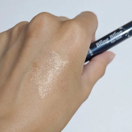 キラキラ アイシャドウ/ETUDE/スティックアイシャドウを使ったクチコミ(3枚目)