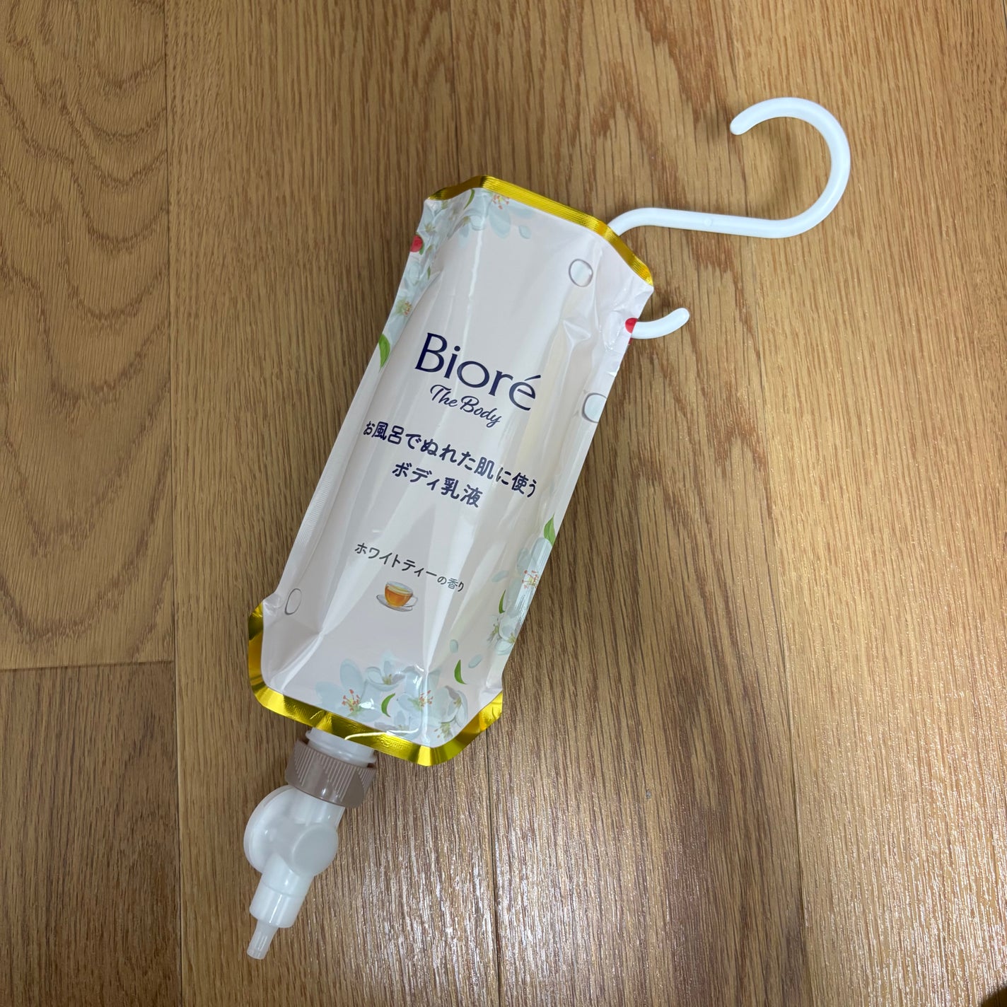 ビオレ ザ ボディ お風呂でぬれた肌に使うボディ乳液 肌しっとり ホワイトティーの香り/ビオレu/ボディミルクを使ったクチコミ(6枚目)