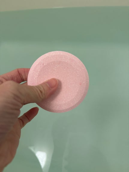 オフロム スローリータブレット チュベローズ/OFFROM/炭酸系入浴剤を使ったクチコミ(3枚目)