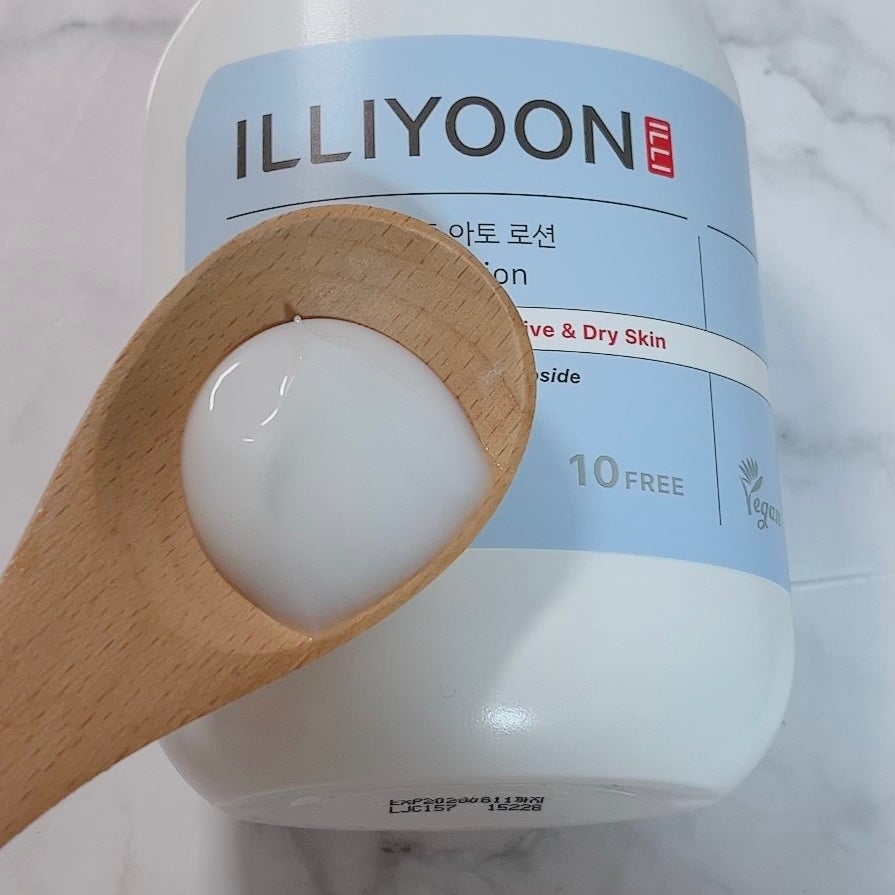 セラミドアトローション/ILLIYOON/ボディローションを使ったクチコミ(2枚目)