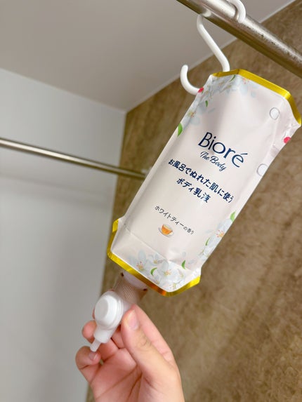 ビオレ ザ ボディ お風呂でぬれた肌に使うボディ乳液 肌しっとり ホワイトティーの香り/ビオレu/ボディミルクを使ったクチコミ(1枚目)