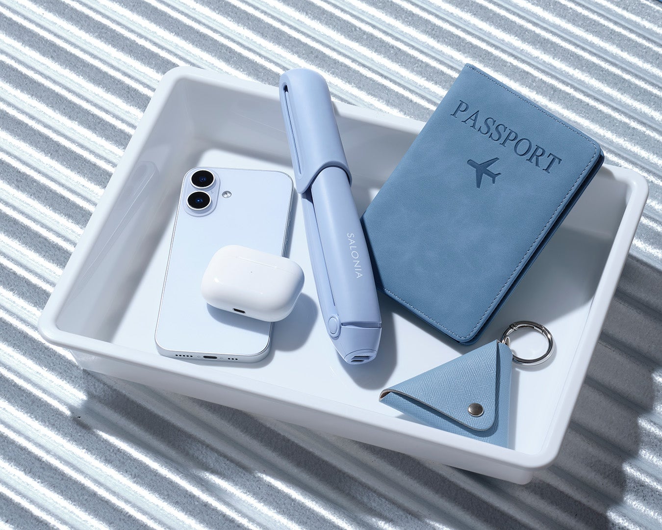 SALONIA(サロニア)公式アカウント on LIPS 「SALONIAコードレスアイロンは、バッテリーを本体から取り外..」(1枚目)