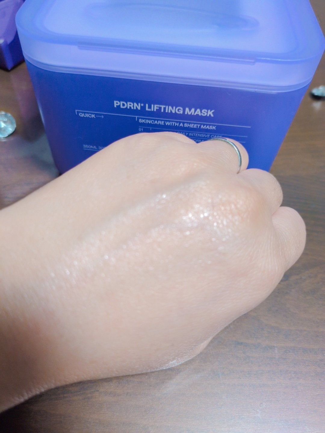 すぅママちゃん on LIPS 「MEDIHEAL様より「PDRNリフティングマスク[30枚マス..」(4枚目)