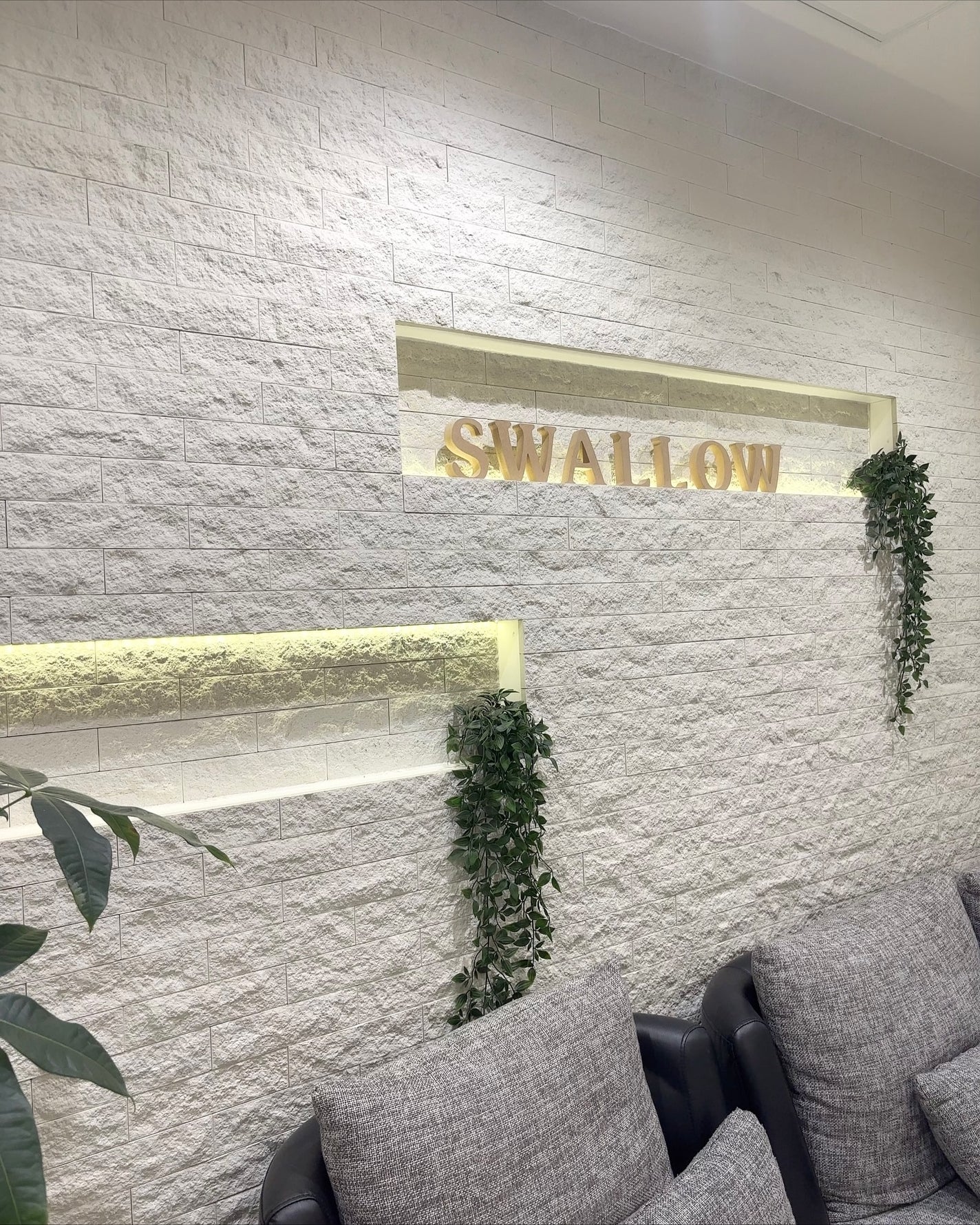 みかんちゃん︴フォロバ on LIPS 「\30分でナチュラル美まつげ✨/神戸初のビューラー式次世代まつ..」(2枚目)