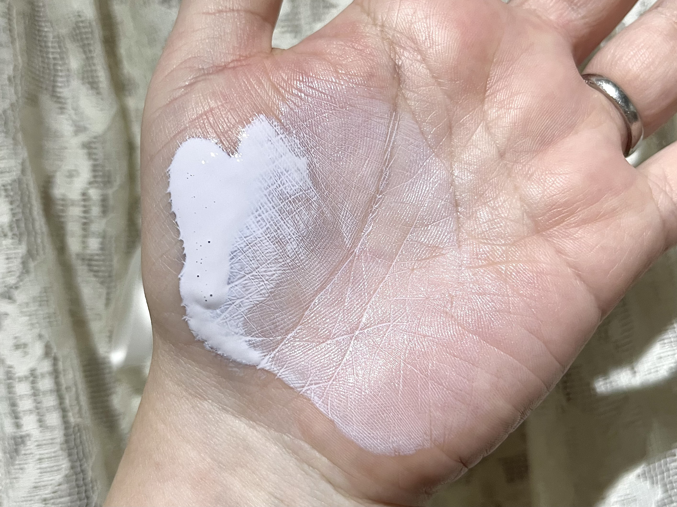 ジョリーリッププランプリップティント 05 ROSE BERRY/TIRTIR(ティルティル)/リップティントを使ったクチコミ（2枚目）