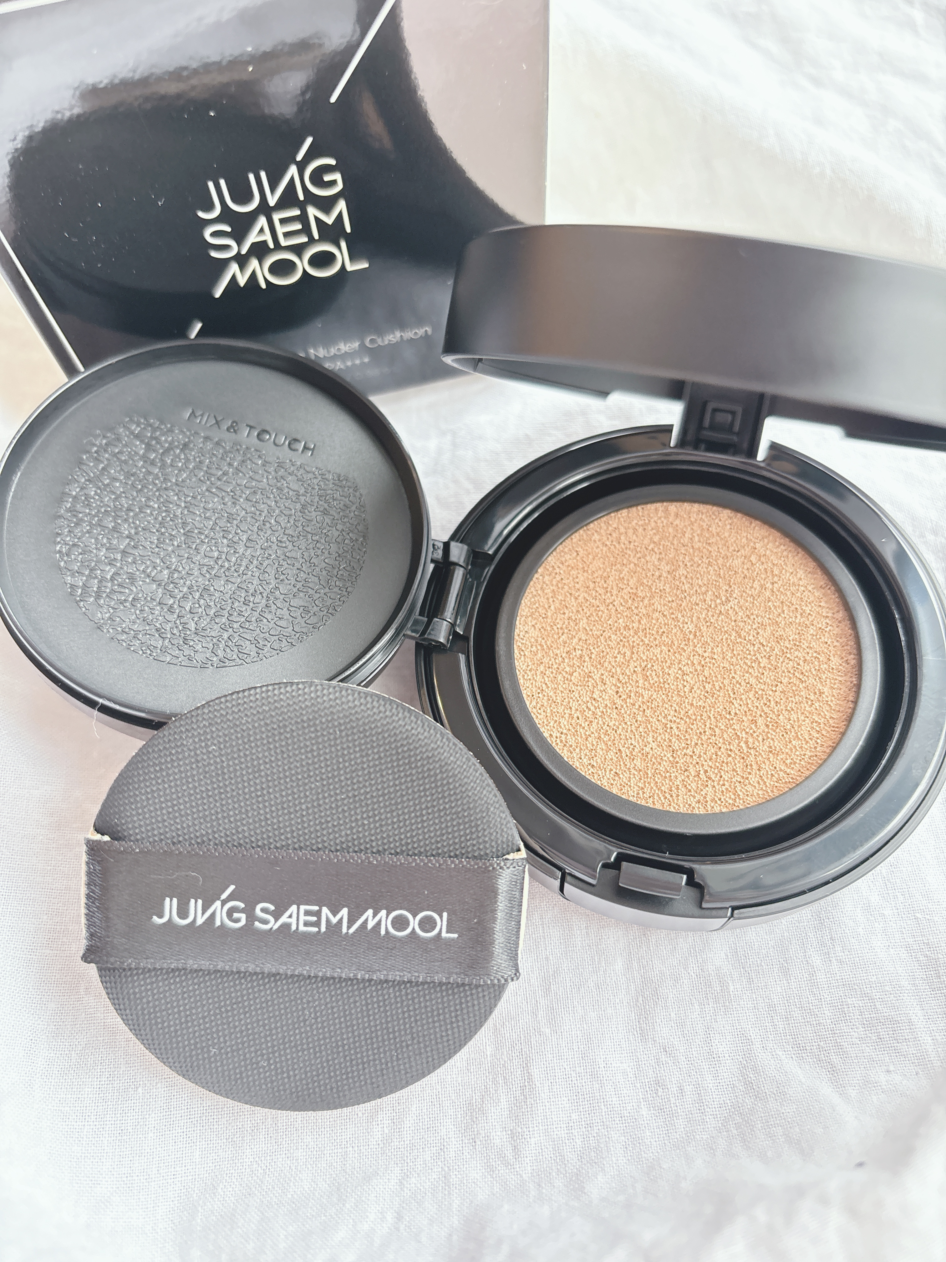 エッセンシャル スキン ヌーダー クッション Fair(本体+リフィル)/JUNG SAEM MOOL/クッションファンデーションを使ったクチコミ（2枚目）