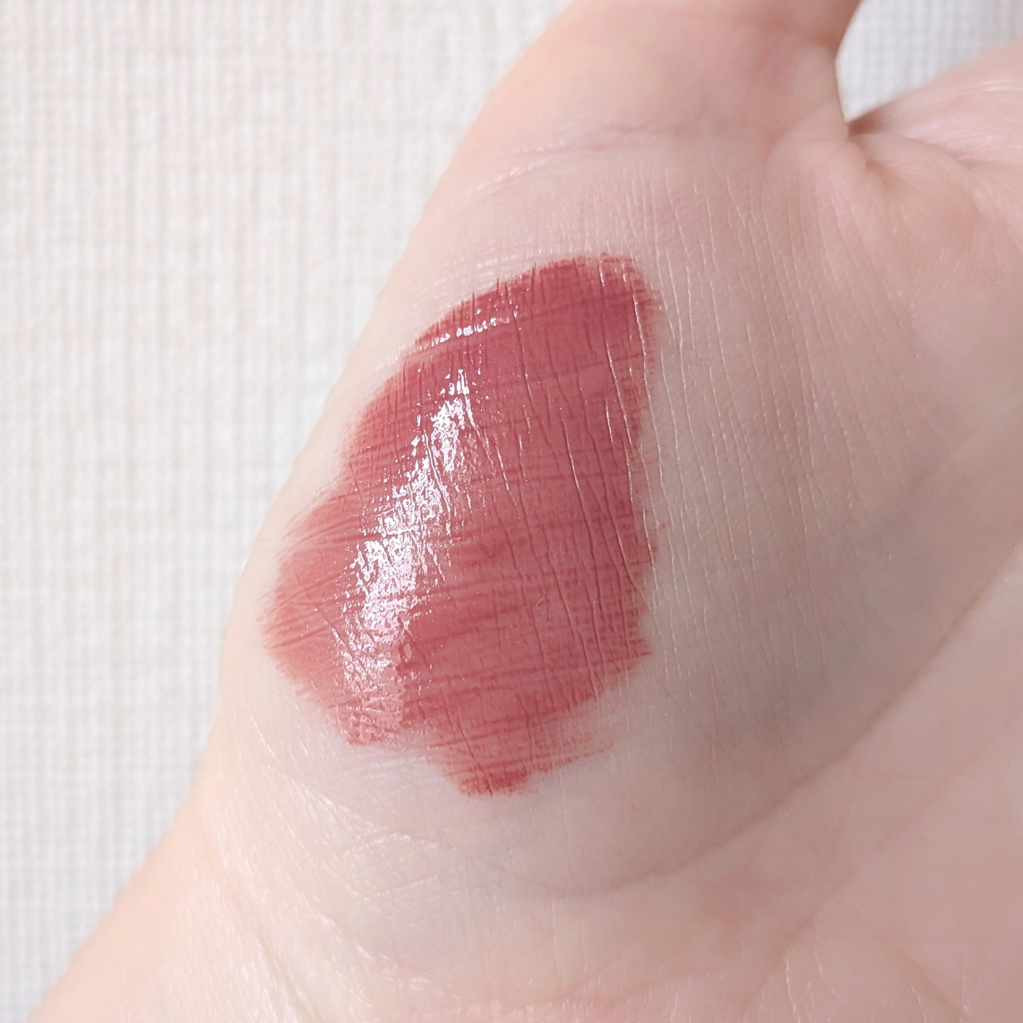 SPステイ ヴィニルインク 260 甘酸っぱいストロベリーミルクティー（限定色）/MAYBELLINE NEW YORK/口紅を使ったクチコミ（3枚目）