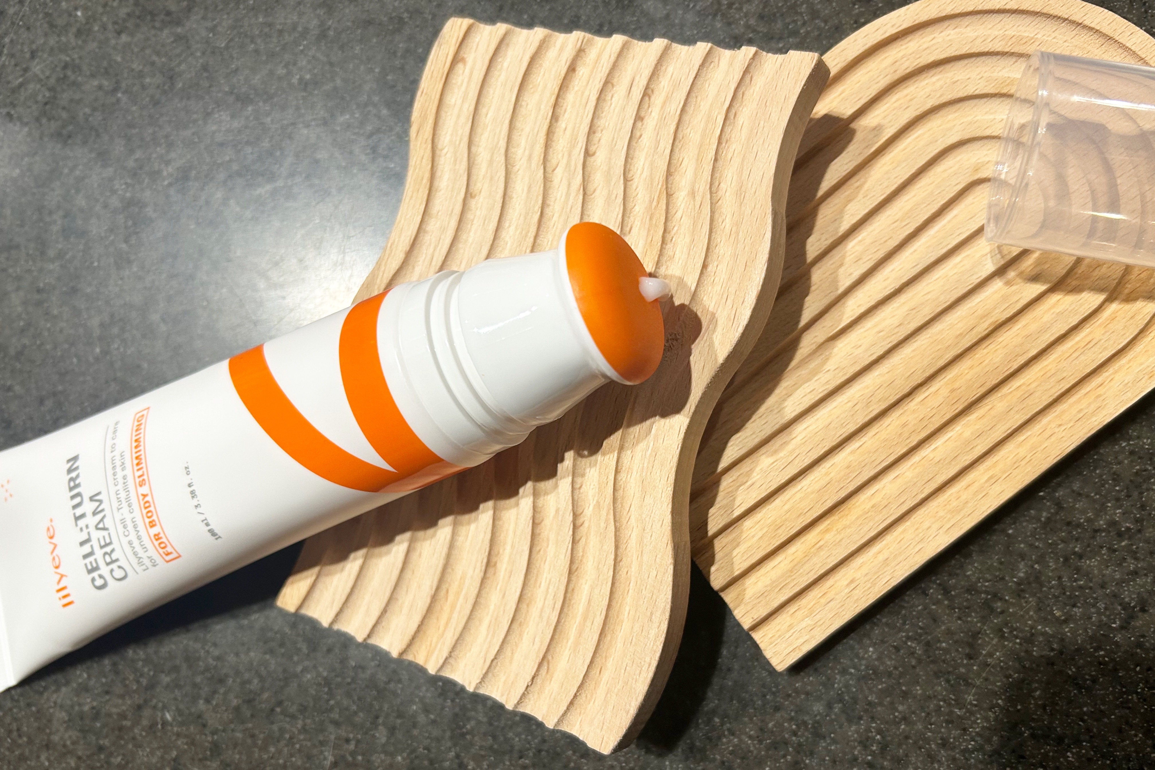 ディセラクリーム＋ローラーset/リリーイブ/レッグ・フットケアを使ったクチコミ（2枚目）