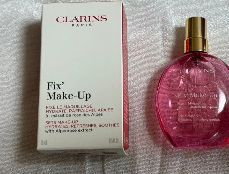 フィックス メイクアップ N/CLARINS/ミスト状化粧水を使ったクチコミ(1枚目)