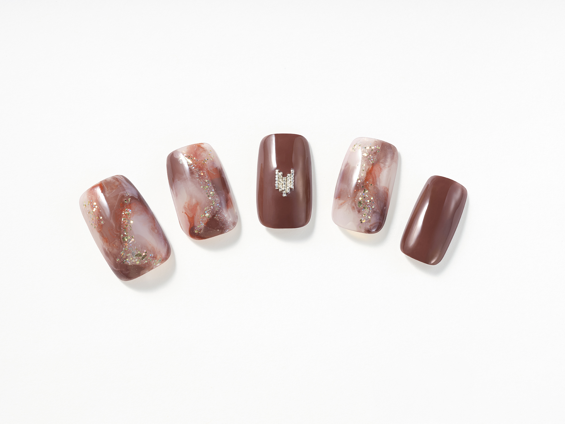 パラドゥから2025年の冬限定色が新登場の画像