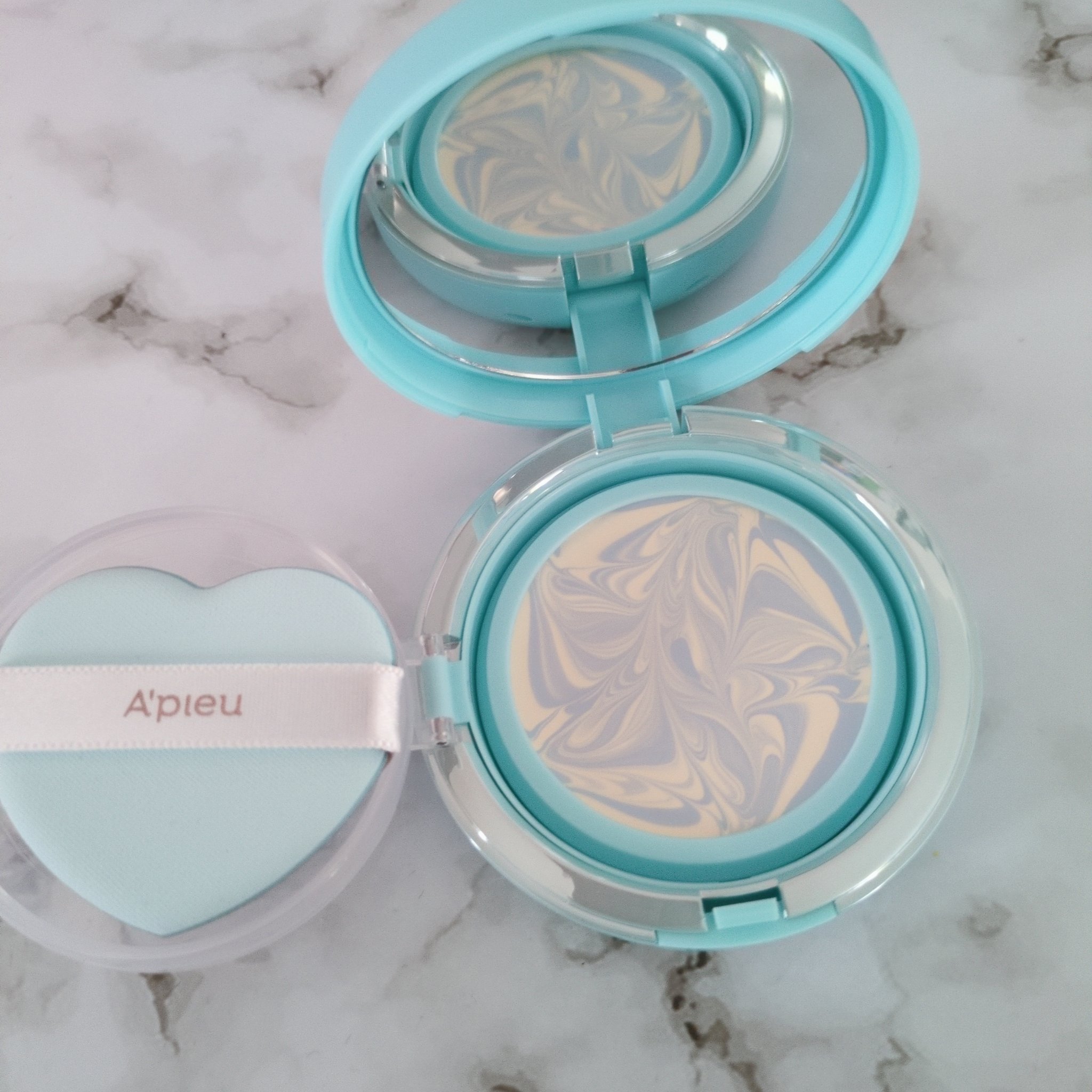 ジューシーパン スキンケアプライマー/A’pieu/化粧下地を使ったクチコミ（2枚目）