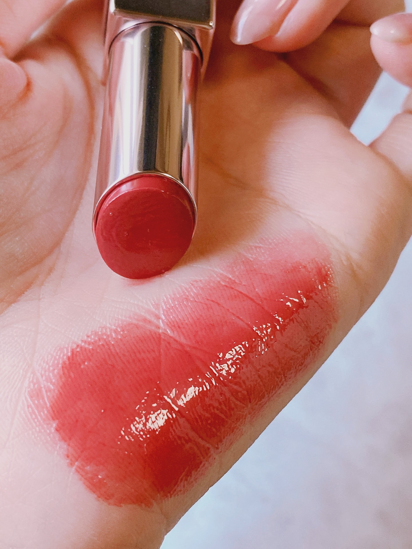 デイジードール リップ スティーラー　 01 自信みなぎるルビー/DAISY DOLL by MARY QUANT/口紅を使ったクチコミ（2枚目）