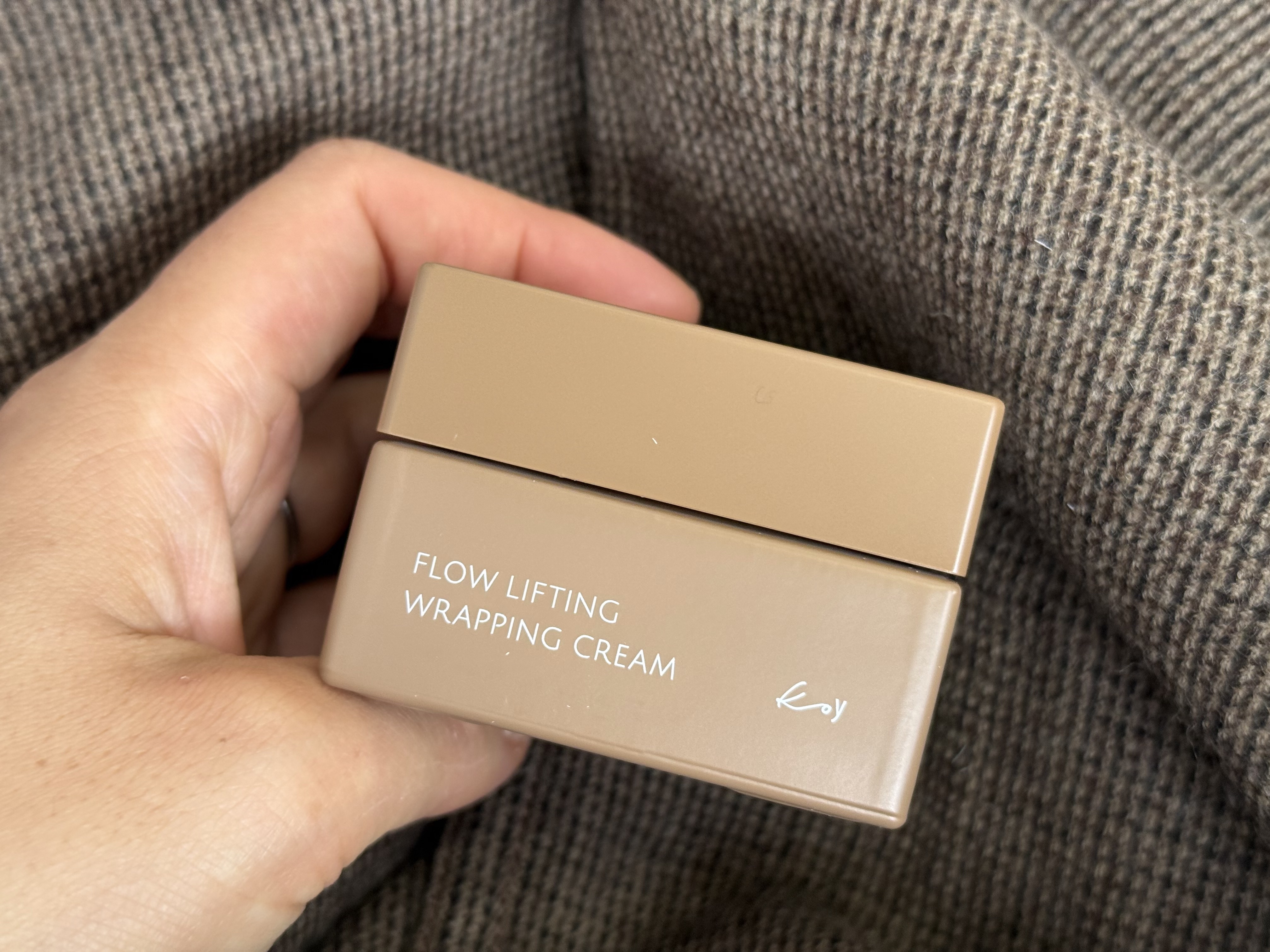 フローリフティングラッピングクリーム/koy/フェイスクリームを使ったクチコミ（3枚目）