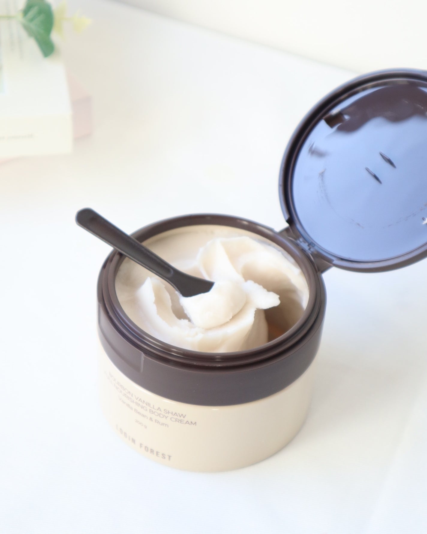 バーボンバニラ ショウ フルナリッシング ボディクリーム/Login Forest/ボディクリームを使ったクチコミ(4枚目)