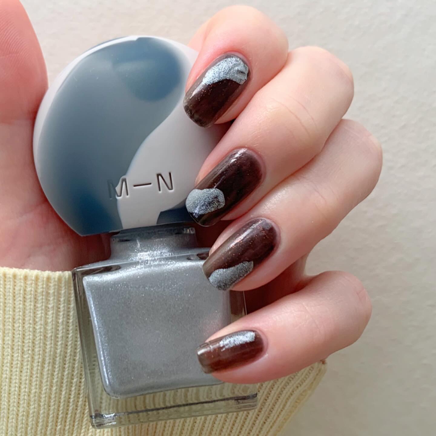 
MNクリーチャーズネイル
05 YETI

発色の良いメタリックシルバー✨

#ネイル#セルフネイル
