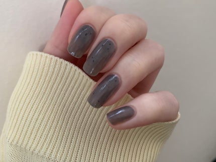 yomogi on LIPS 「etseq.羽ペンネイルポリッシュ夏目漱石-こころグレーにブラ..」(2枚目)
