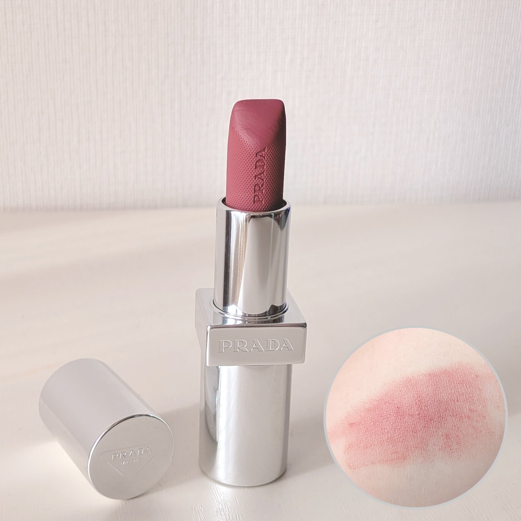 モノクローム ウェイトレス リップカラー(スムース ナイロン) B101 ティエポロ/PRADA BEAUTY/口紅を使ったクチコミ（1枚目）