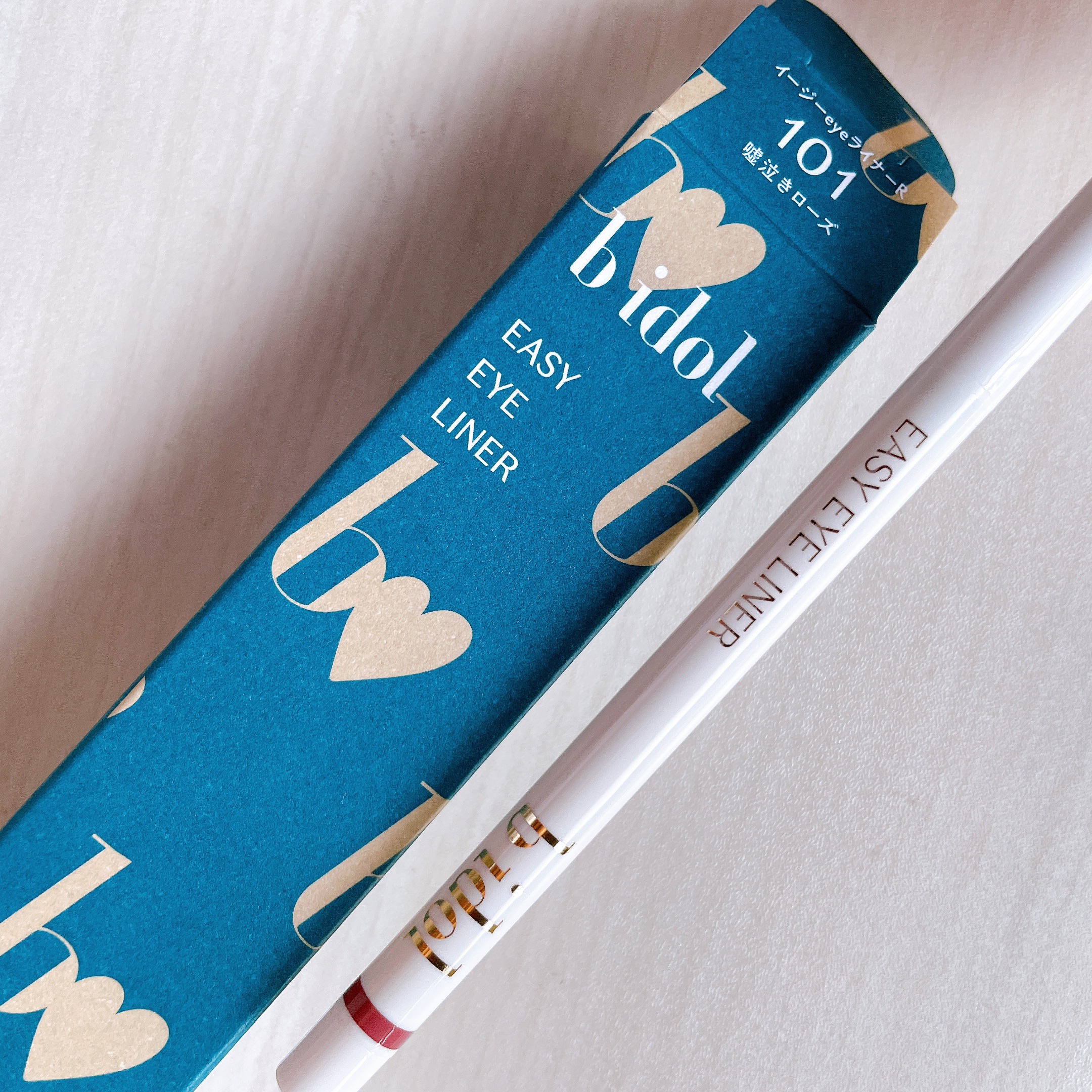 イージーeyeライナーR/b idol/ペンシルアイライナーを使ったクチコミ（1枚目）