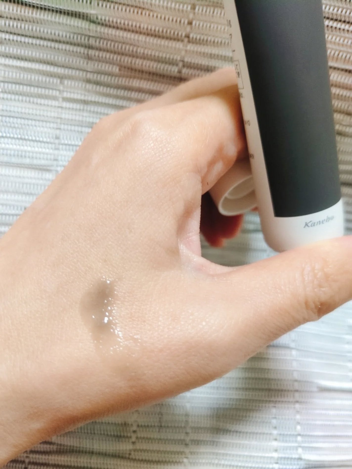 きょう96フォロバ on LIPS 「スイサイビューティクリアポイントポアポリッシャーコスメラウンジ..」(3枚目)