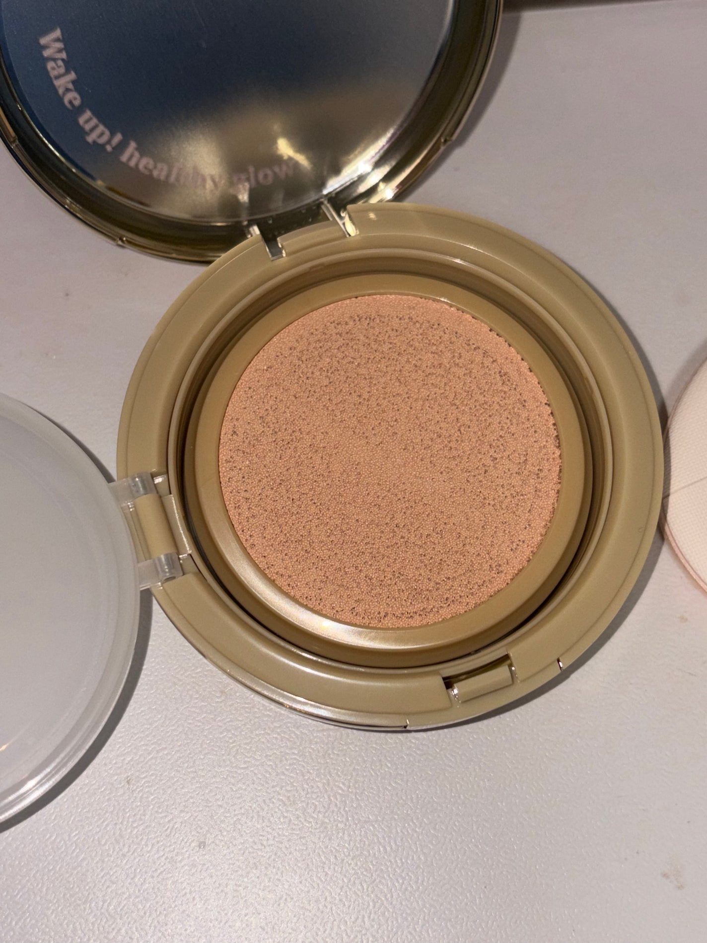 オーラハニーグロウクッション/VELY VELY/クッションファンデーションを使ったクチコミ(4枚目)