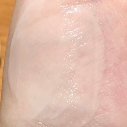 パフュームハンドクリーム シャイニーフリージア/ReLUCE/ハンドクリームを使ったクチコミ(2枚目)