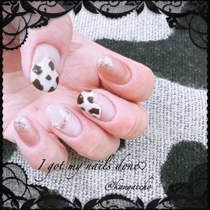 #ジェルネイル,#秋ネイル,#ママネイル,#オフィスネイル,#大人ネイル,#牛柄ネイル,#アニマルネイル,#きれいめネイル,#かわいいネイル,#綺麗めネイル,#お仕事ネイルのネイルデザイン