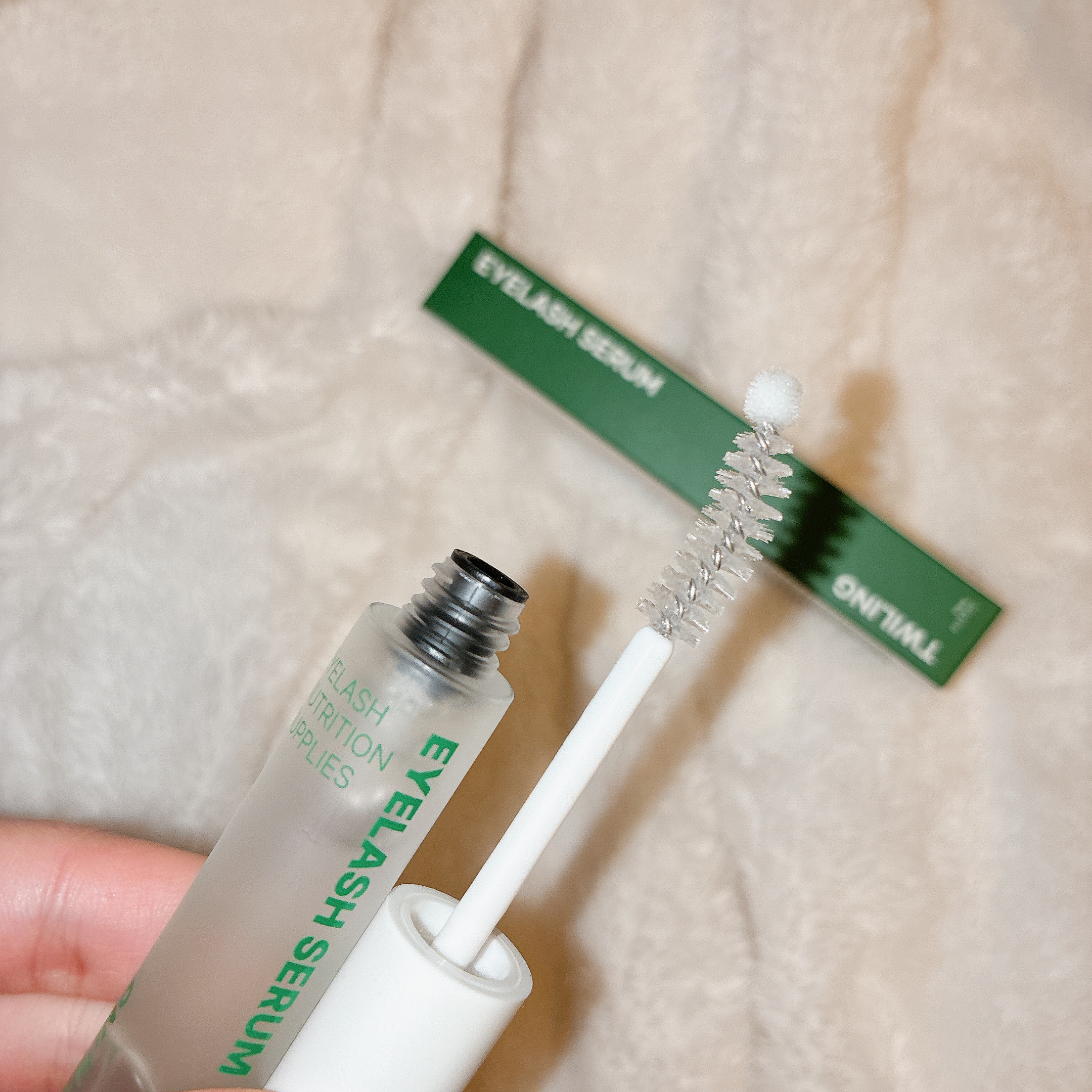 ‎𓊆  しみにくい！まつげ美容液  𓊇

▫️TWILING 
     ツイリング アイラッシュセラム
      10ml  ¥3,000


シンプルなパッケージが可愛いです‎🤍  

そして透明なので残量が分かりやすいのも嬉し