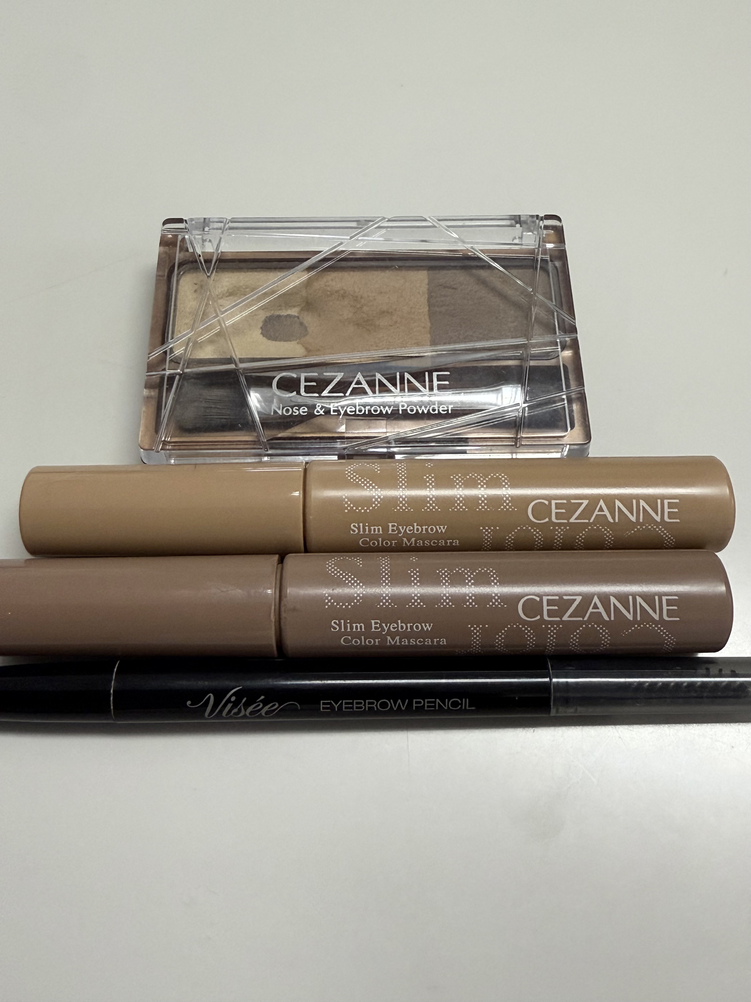 極細アイブロウマスカラ/CEZANNE/眉マスカラを使ったクチコミ（1枚目）