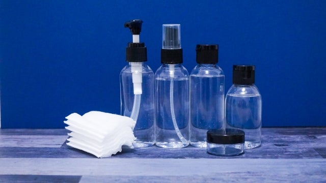 スキンケア容器