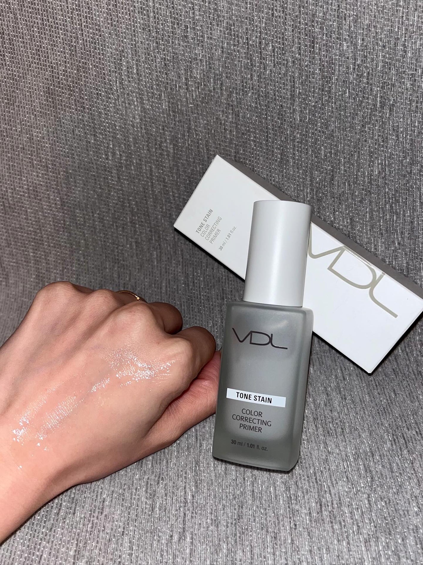 スワン✧*。 on LIPS 「VDLトーンステインカラーコレクティングプライマー00クリア0..」(3枚目)