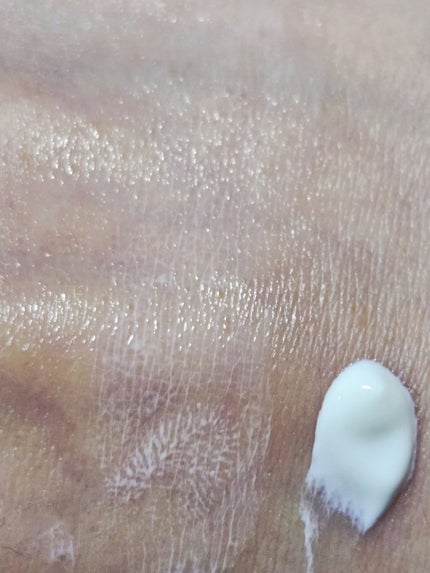 グルタシカ Aサンクリーム/Dr.Viuum/日焼け止めクリームを使ったクチコミ(2枚目)