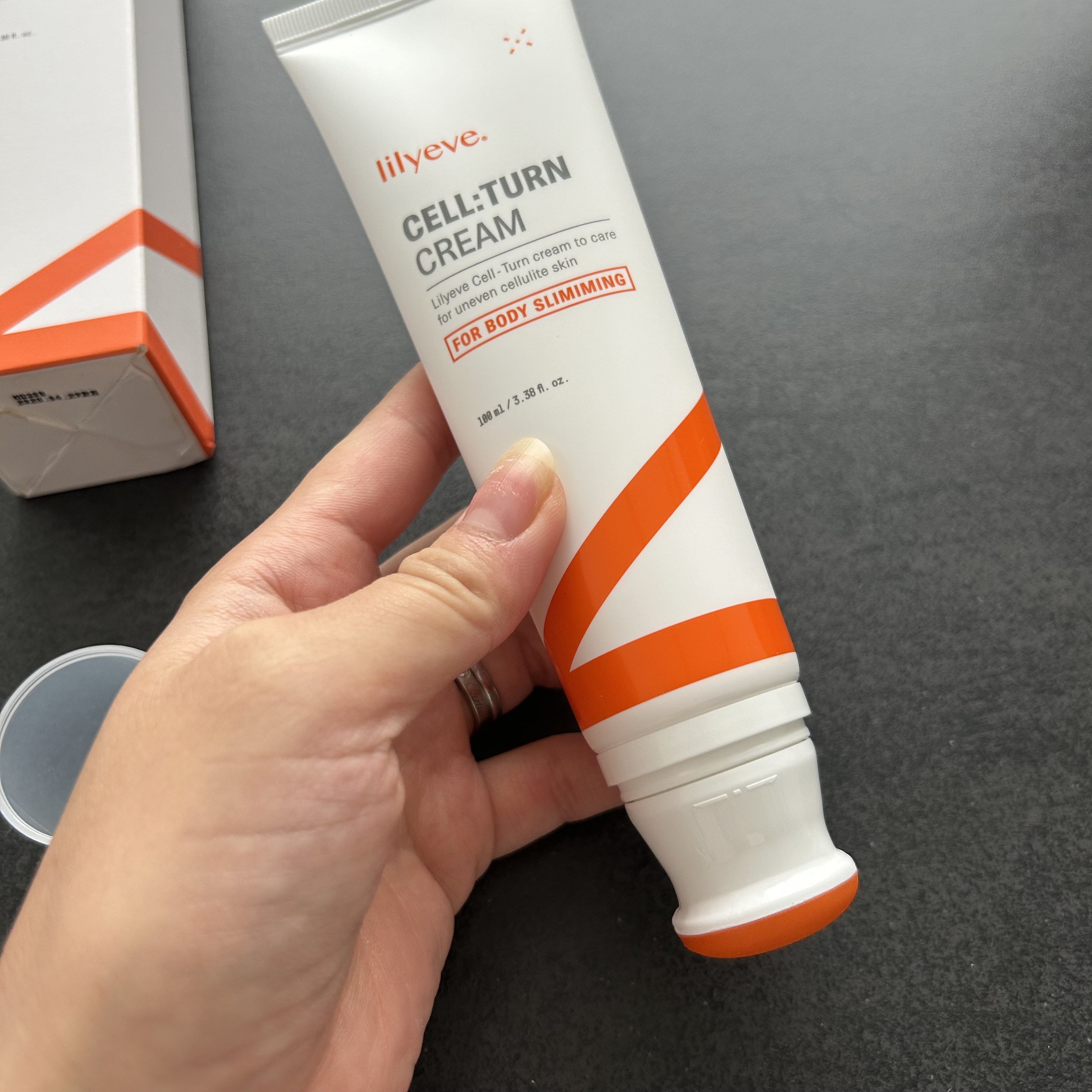 ディセラクリーム＋ローラーset/リリーイブ/レッグ・フットケアを使ったクチコミ（2枚目）