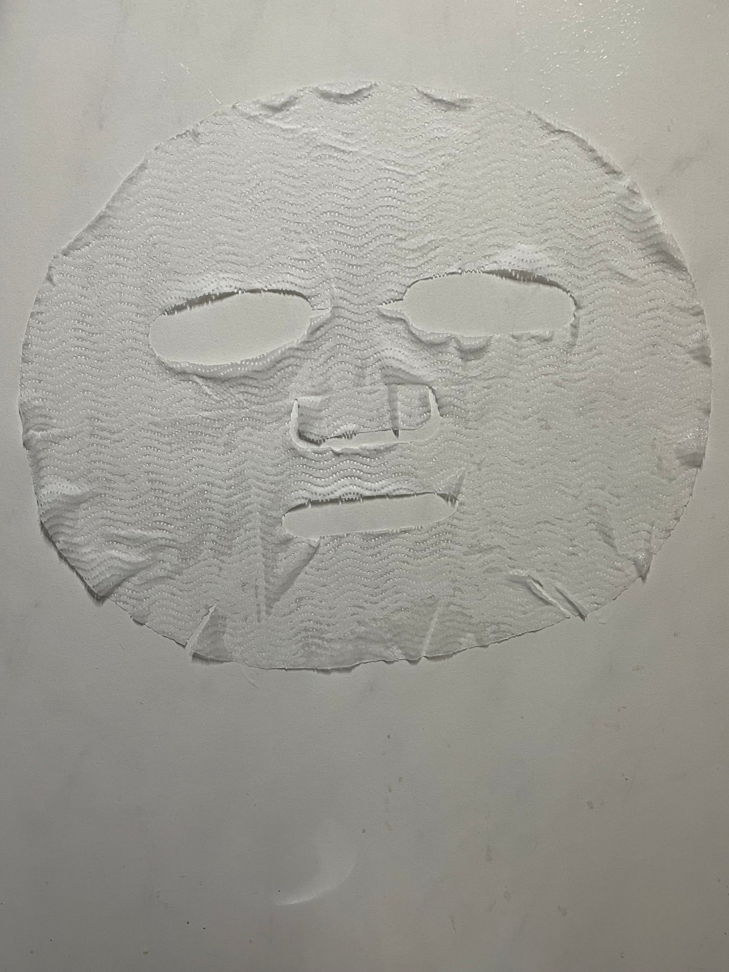 MK88 on LIPS 「ROUNDLAB//松の木シカシートマスク荒れたお肌のキメをな..」(4枚目)