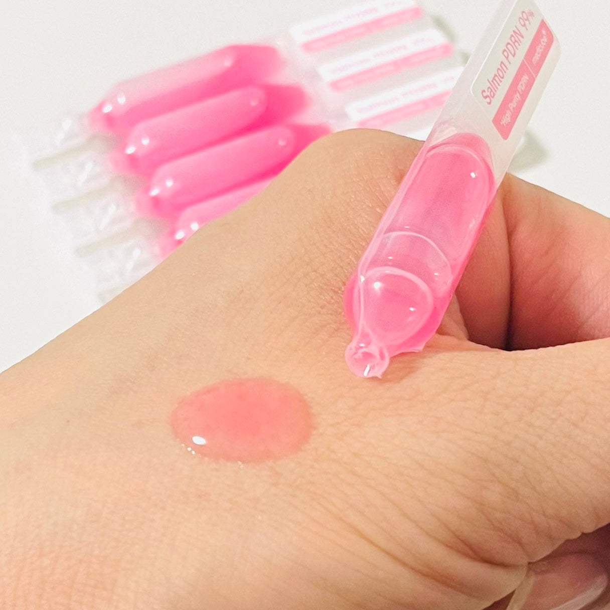 PDRNピンクワンデーセラム /MEDICUBE/美容液を使ったクチコミ(2枚目)