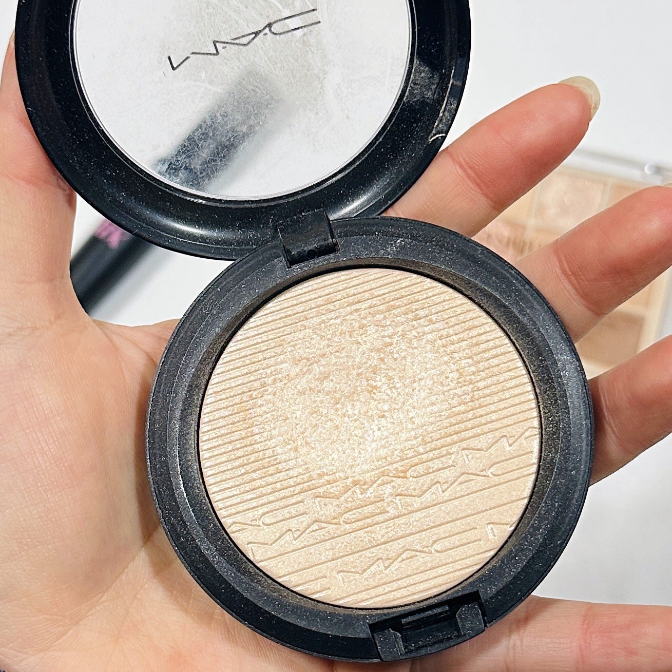 エクストラ ディメンション スキンフィニッシュ/M・A・C/プレストパウダーを使ったクチコミ(5枚目)