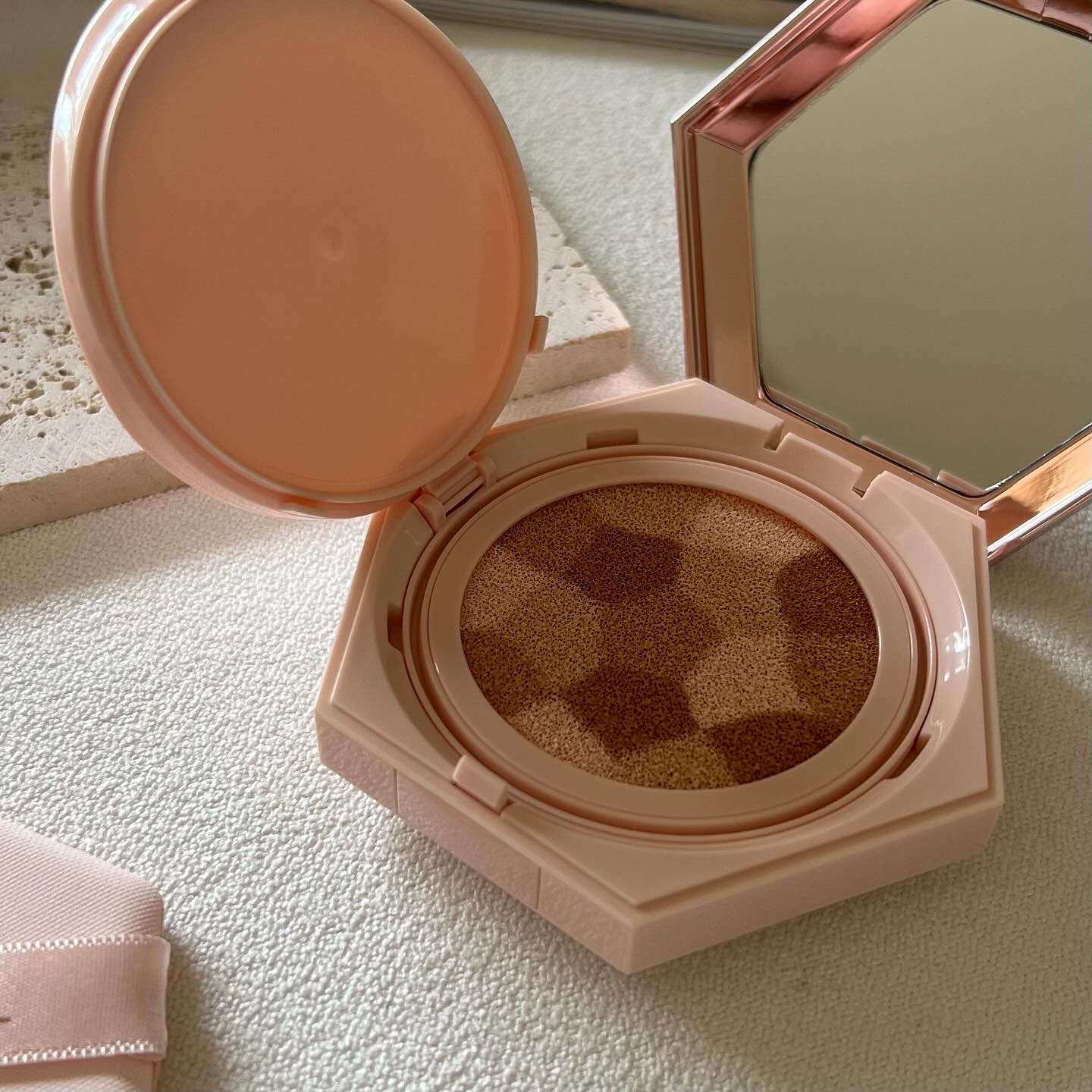 ブレンディング コンパクト クッションファンデーション/ELROEL/クッションファンデーションを使ったクチコミ（1枚目）