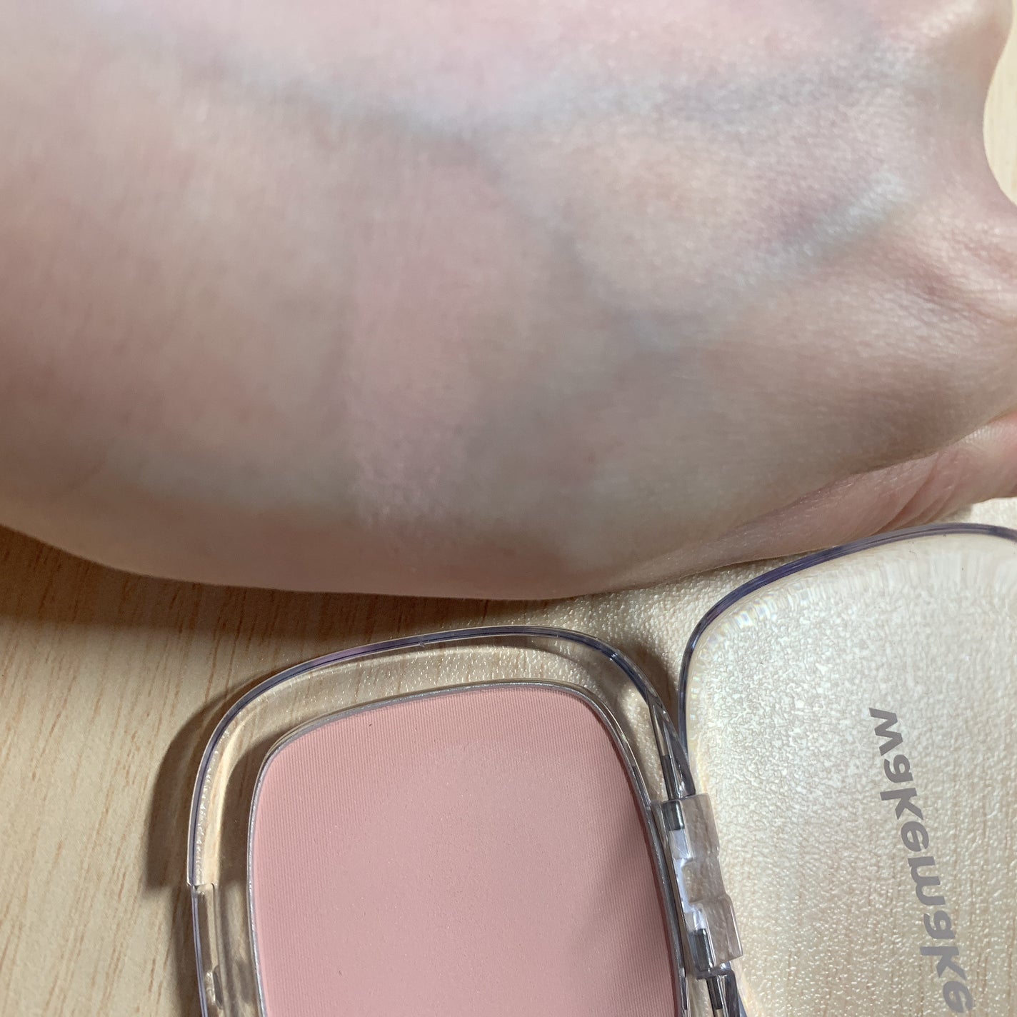 シアーブリーズブラッシャー/wakemake/パウダーチークを使ったクチコミ(3枚目)