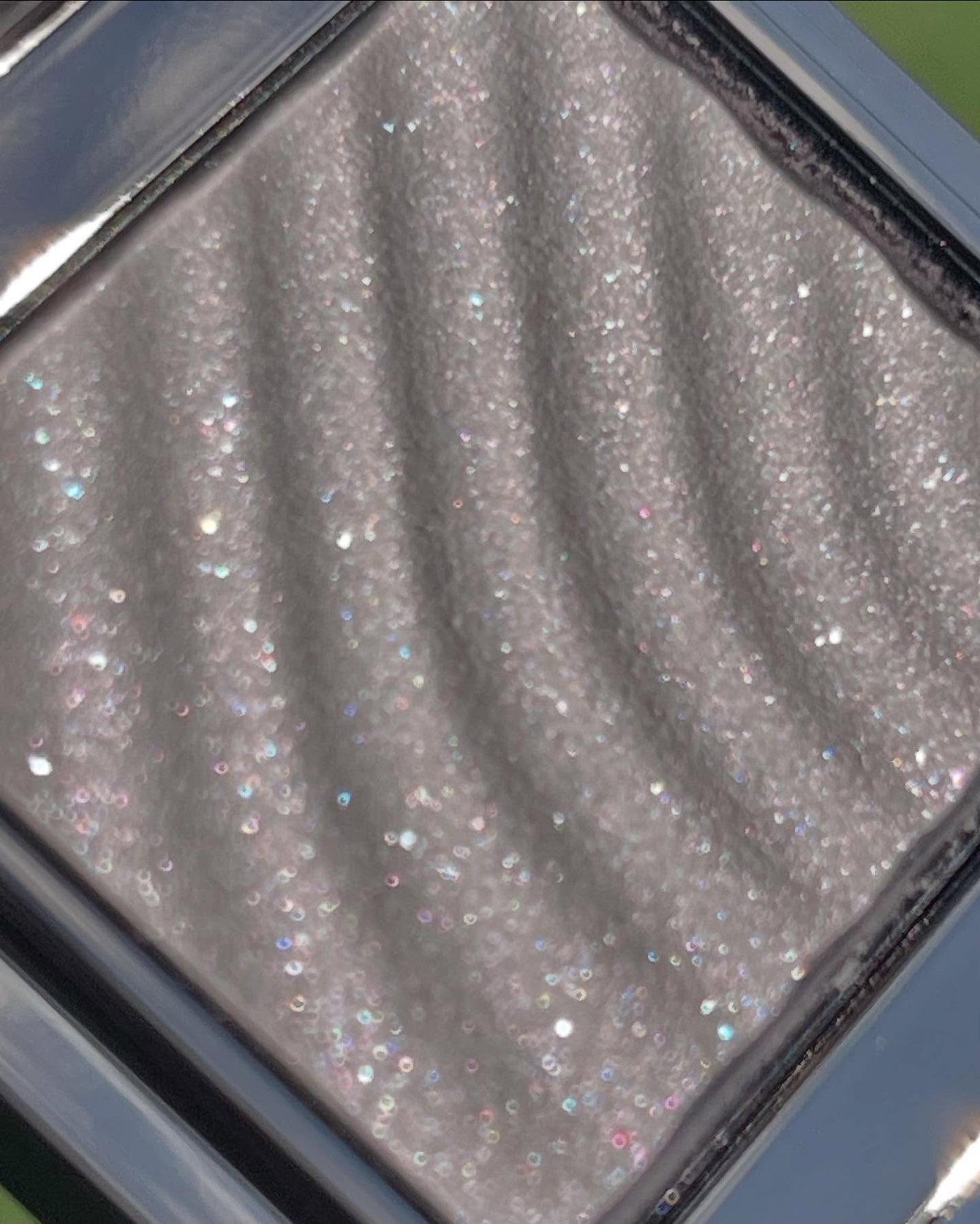 ルナソル モノアイカラーレーション/LUNASOL/単色アイシャドウを使ったクチコミ(3枚目)