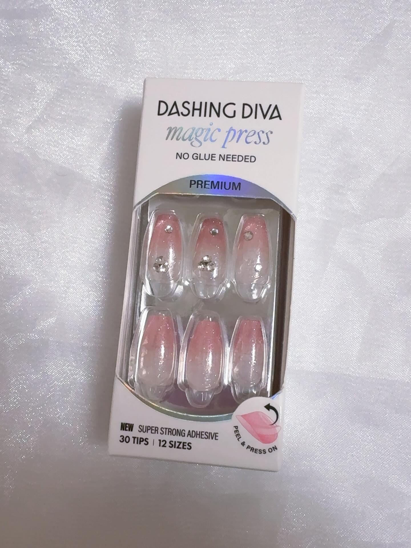 1秒ネイルマジックプレス/DASHINGDIVA MAGICPRESS/ネイルチップ・パーツを使ったクチコミ（2枚目）
