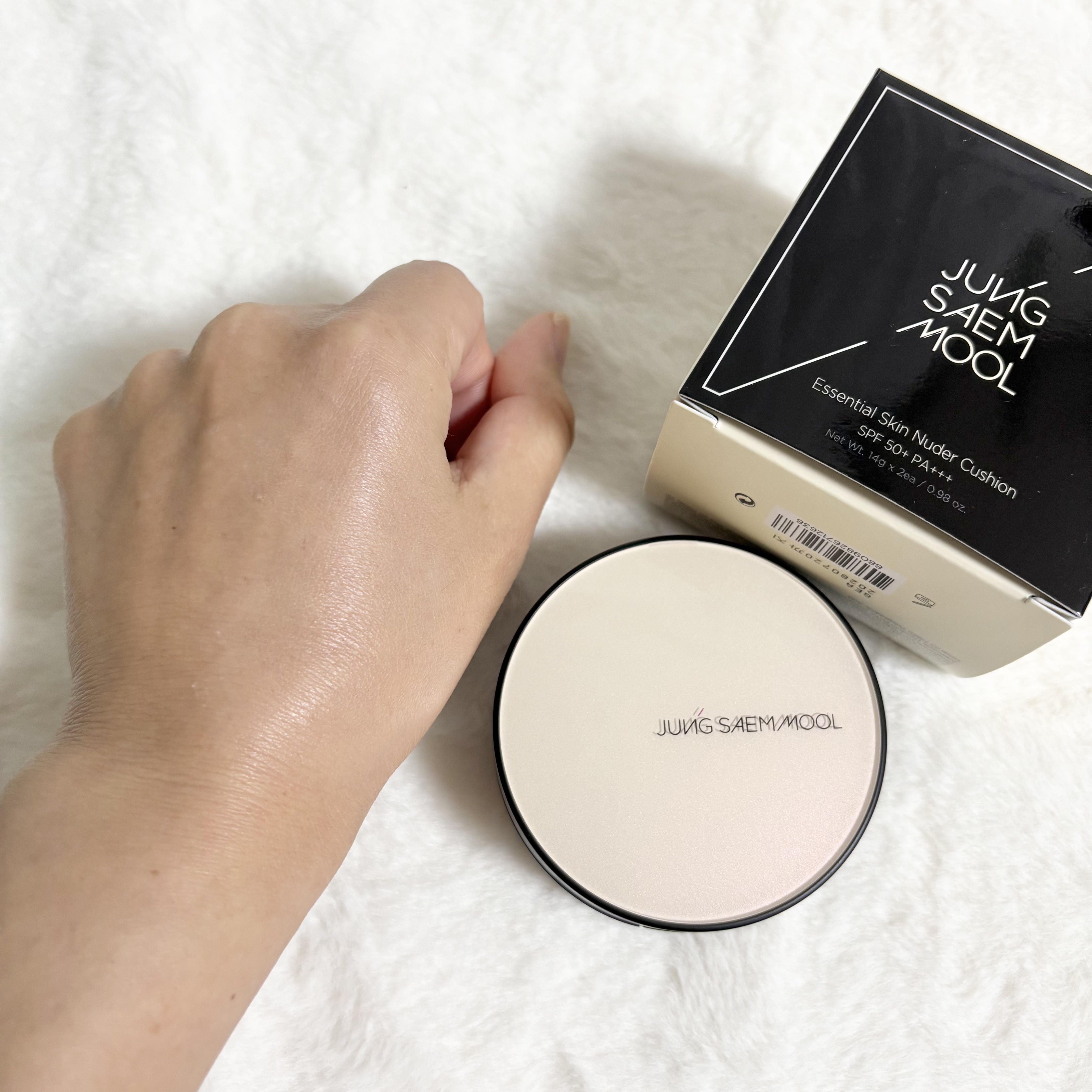 エッセンシャル スキン ヌーダー クッション Light(本体+リフィル)/JUNG SAEM MOOL/クッションファンデーションを使ったクチコミ（3枚目）