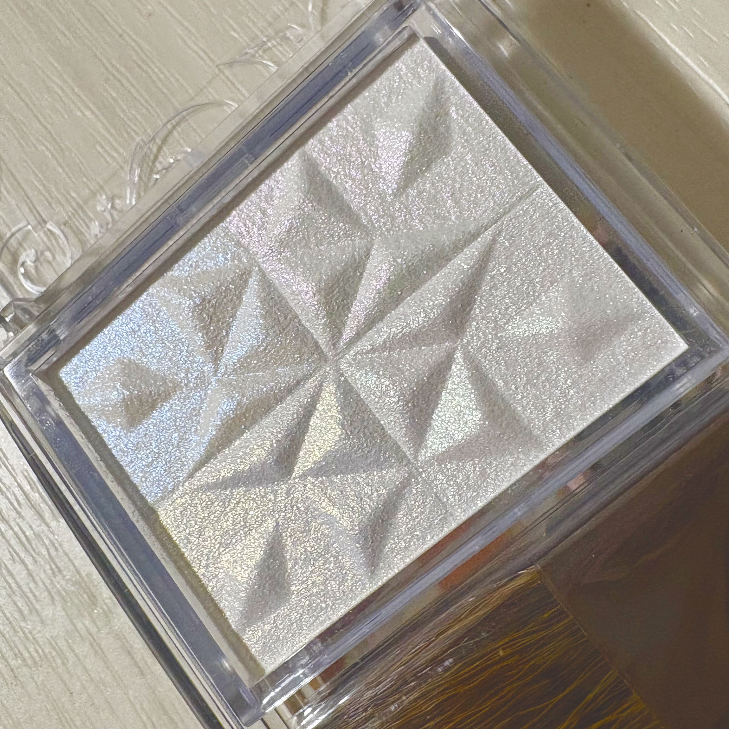 パールグロウハイライト　SP3/CEZANNE/ハイライトを使ったクチコミ（2枚目）