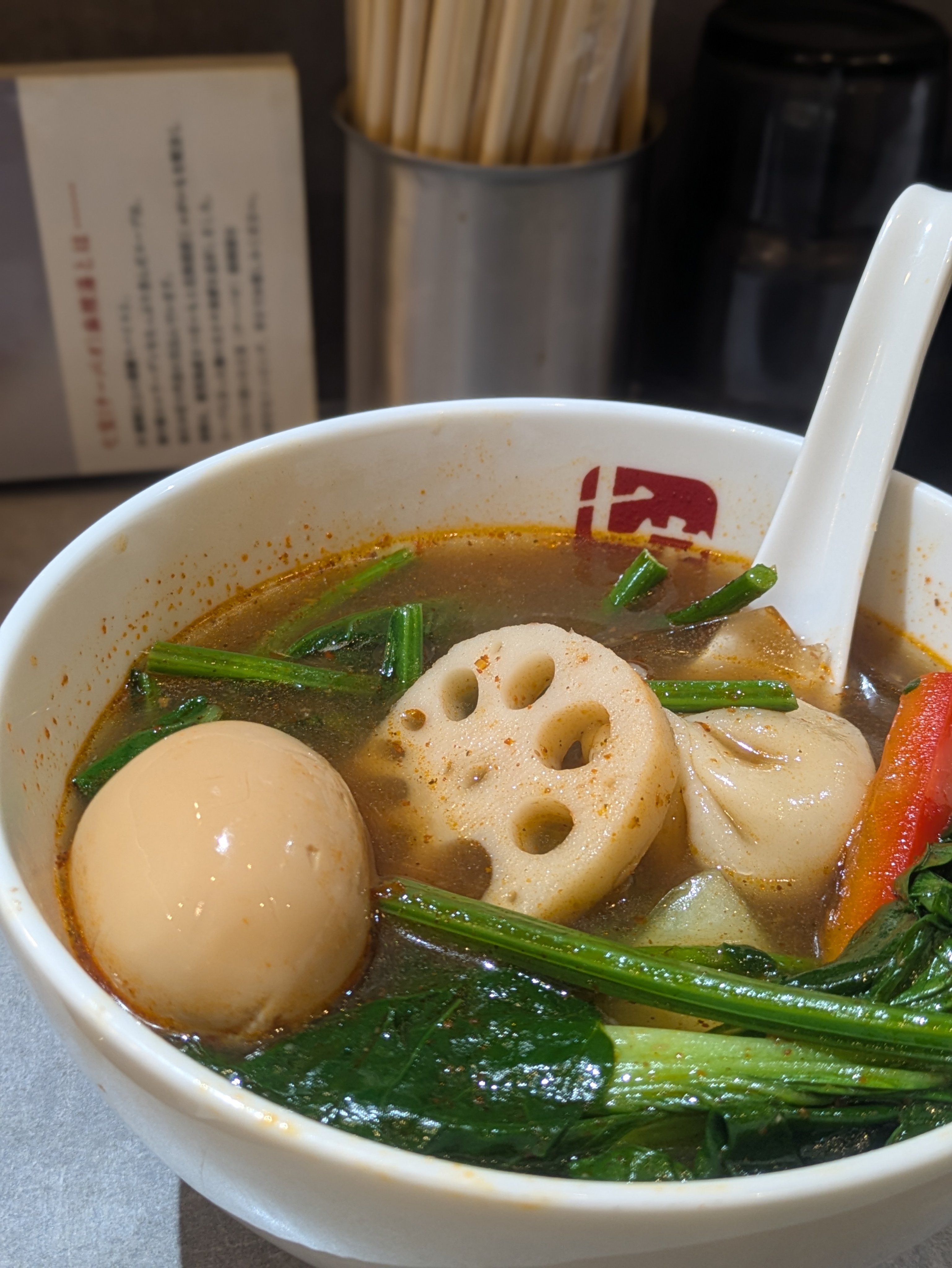 話題の麻辣湯を食べてきました❤

麻辣湯には、代謝アップや冷え性改善、美肌効果、ダイエット効果、腸内環境の改善、デトックス効果などの健康・美容効果が期待できるそうです✨️

テレビで紹介されていた七宝麻辣湯というチェーンに行きました！
具材