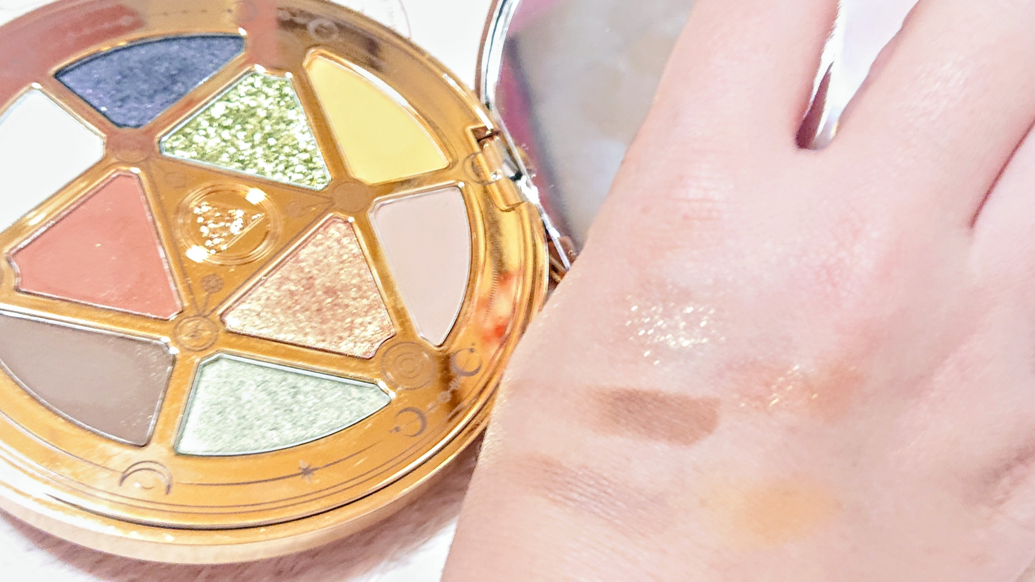 ラッキーコインズ/SUSISU/アイシャドウパレットを使ったクチコミ（3枚目）