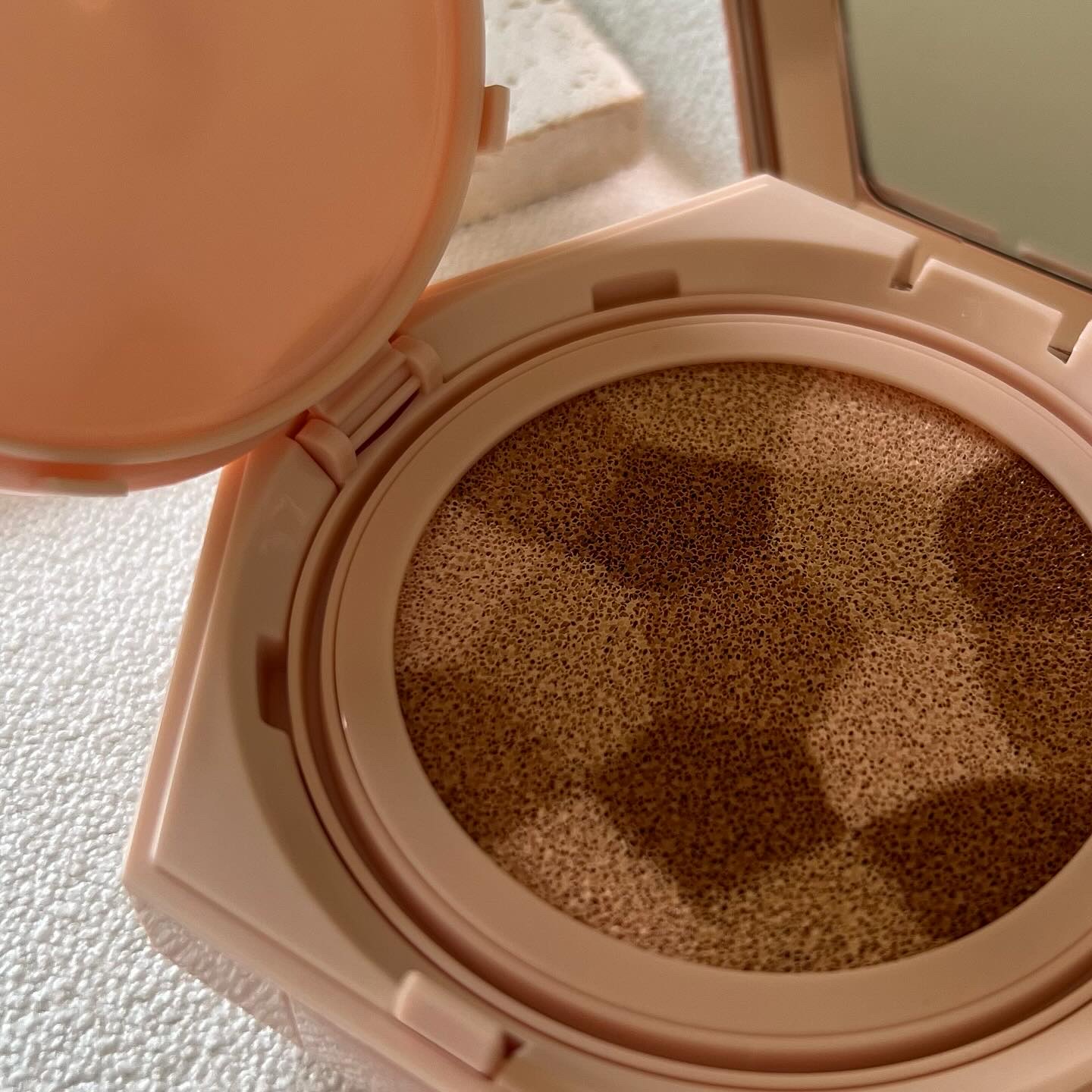 ブレンディング コンパクト クッションファンデーション/ELROEL/クッションファンデーションを使ったクチコミ（3枚目）