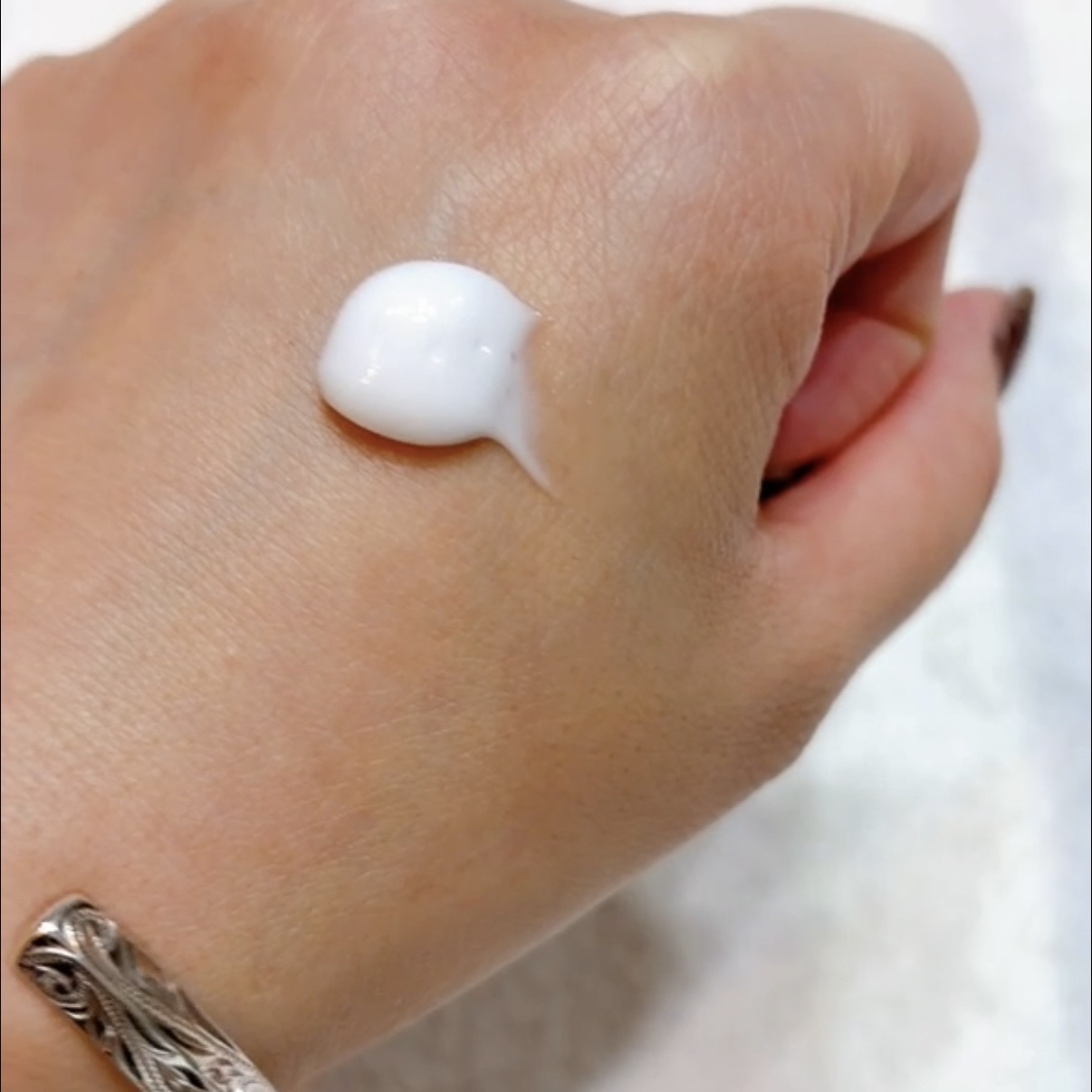 ノルウェー フォーミュラ インテンスリペア ボディ エマルジョン/Neutrogena/ボディローションを使ったクチコミ（3枚目）