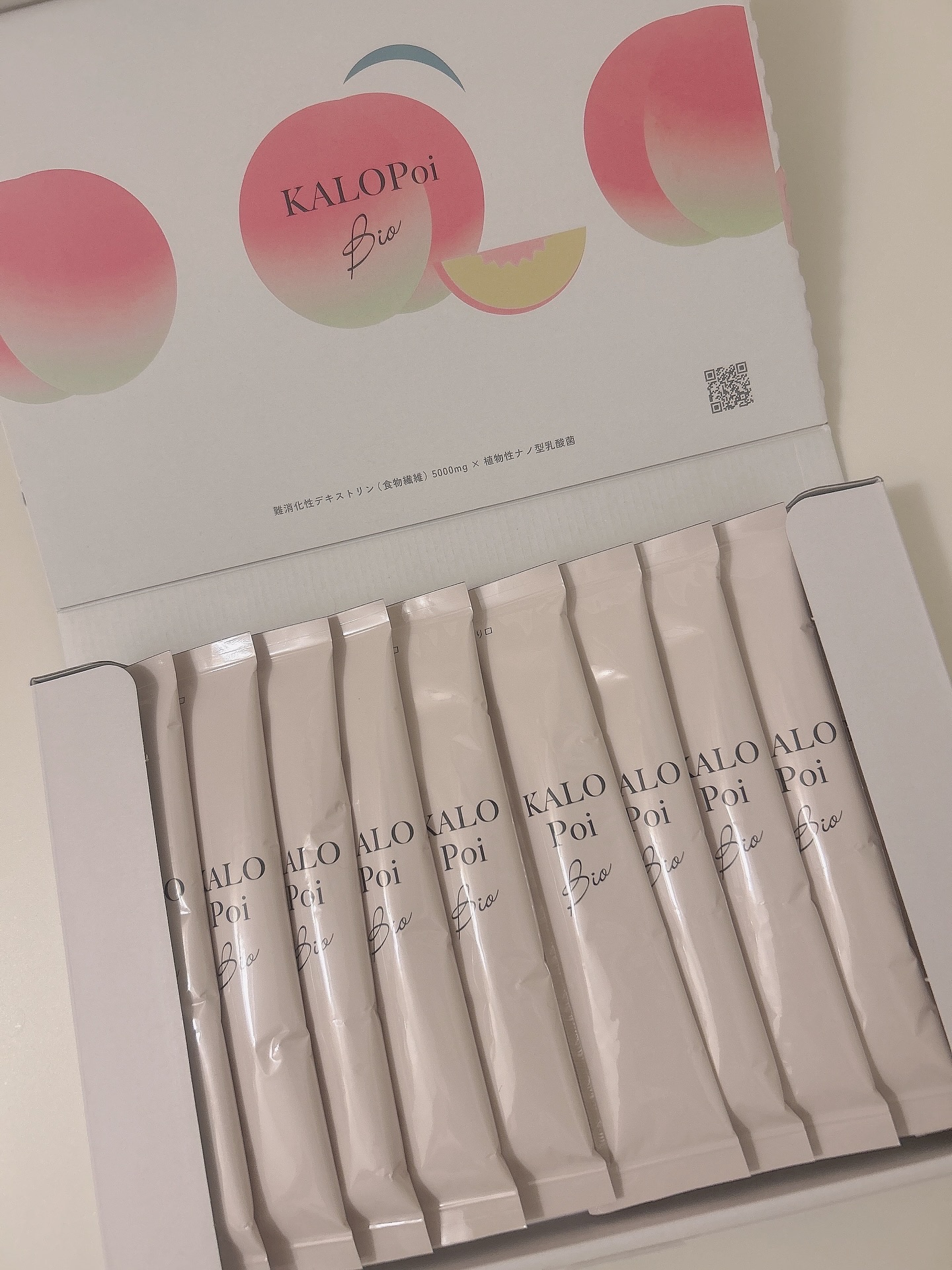 kalopoipr さまよりご提供いただきました
*⑅୨୧┈┈┈┈┈┈┈┈┈୨୧⑅*｡

最近ハマってる カロポイビオ（KALOPoi） 🍑

ゼリータイプだから手軽に食べられるし、レモンジンジャーや桃味などフルーティーで美味しいの🍑
