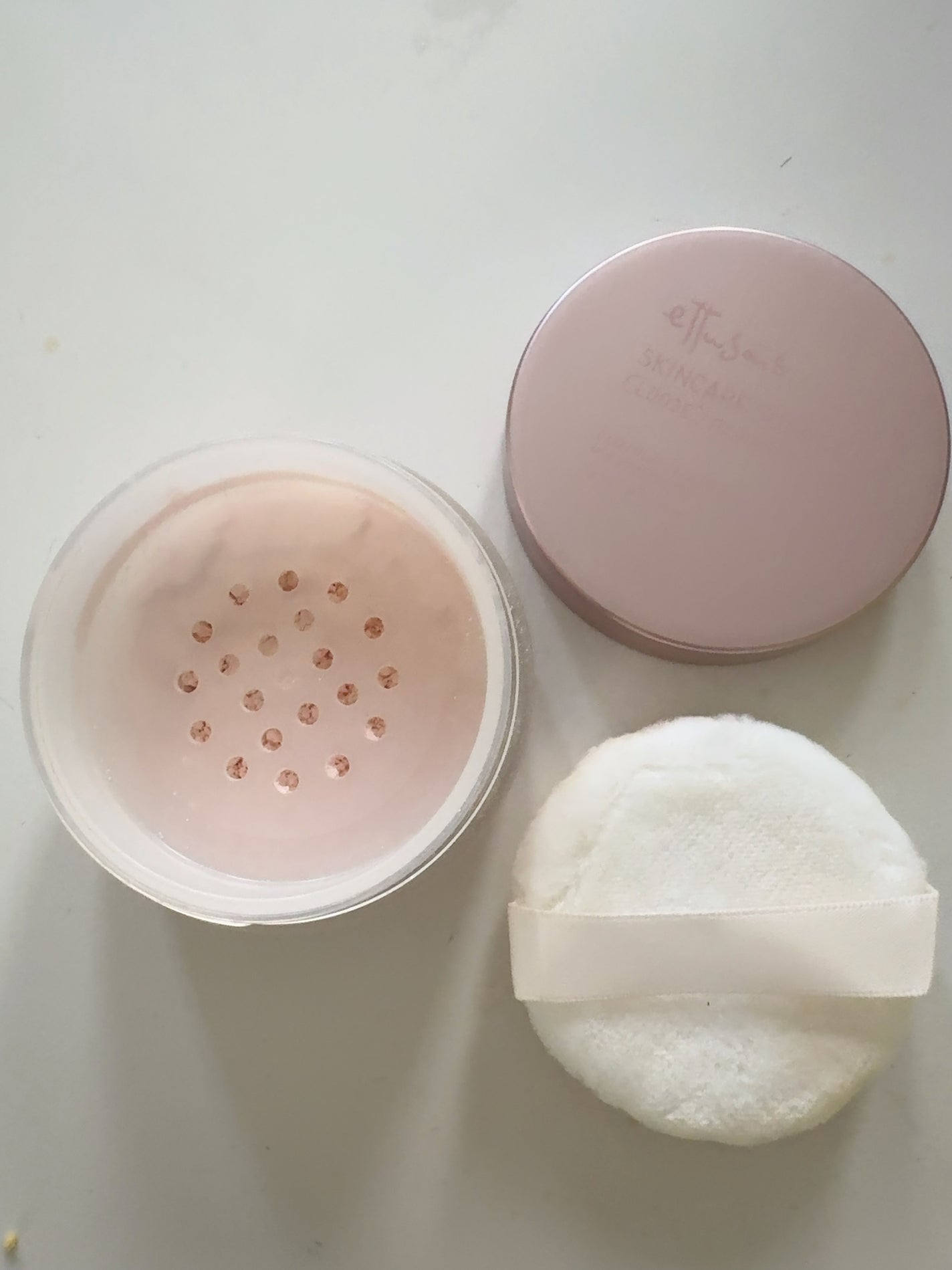 エテュセ スキンケアパウダー (ルース) ラディアントピンク/ettusais/ルースパウダーを使ったクチコミ(2枚目)