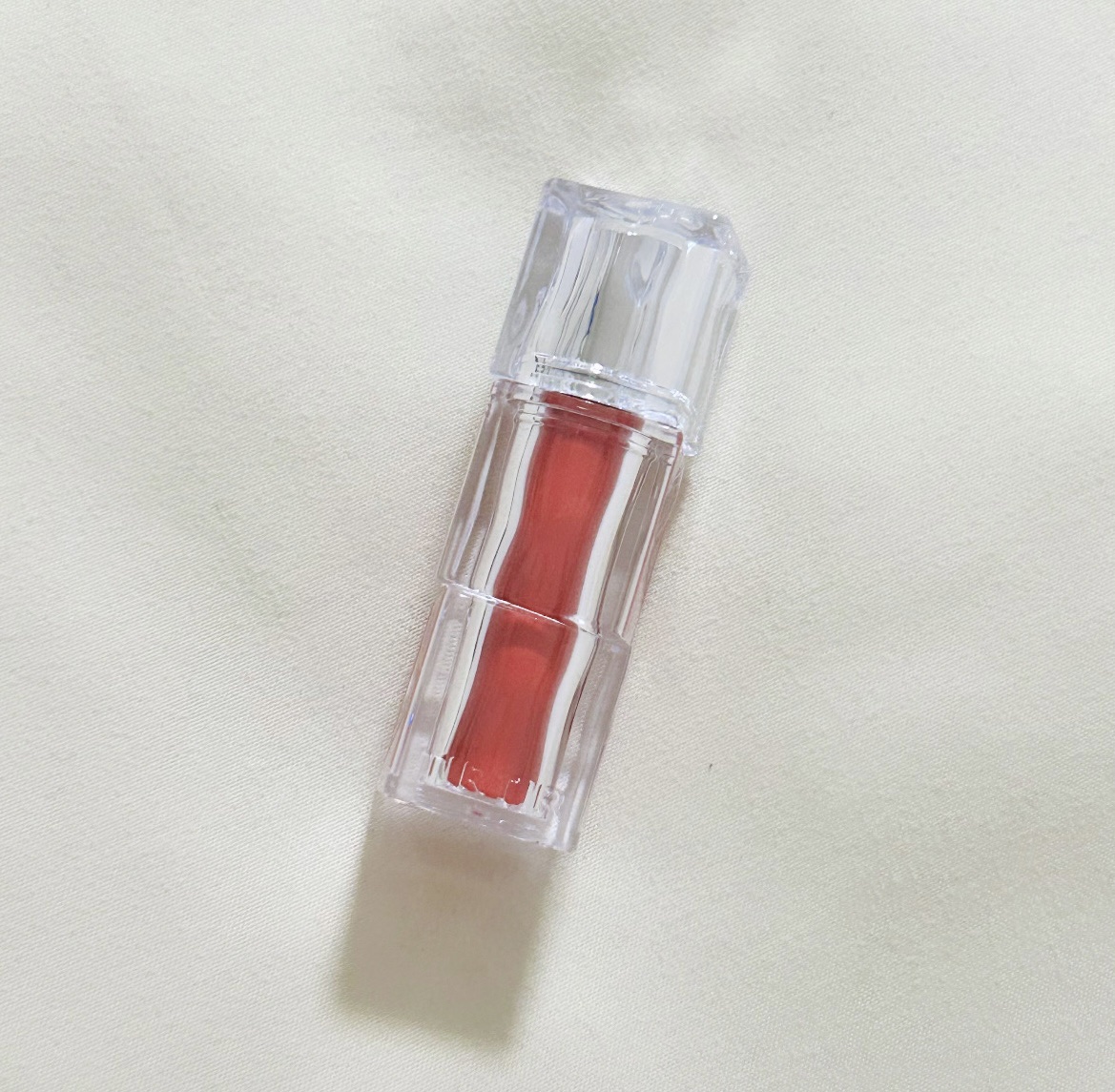 ウォーターリズムグロウティント 14 ROSE BELL（ミニ）/TIRTIR(ティルティル)/リップティントを使ったクチコミ（1枚目）